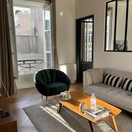 Apartment Au Coeur Du Marais